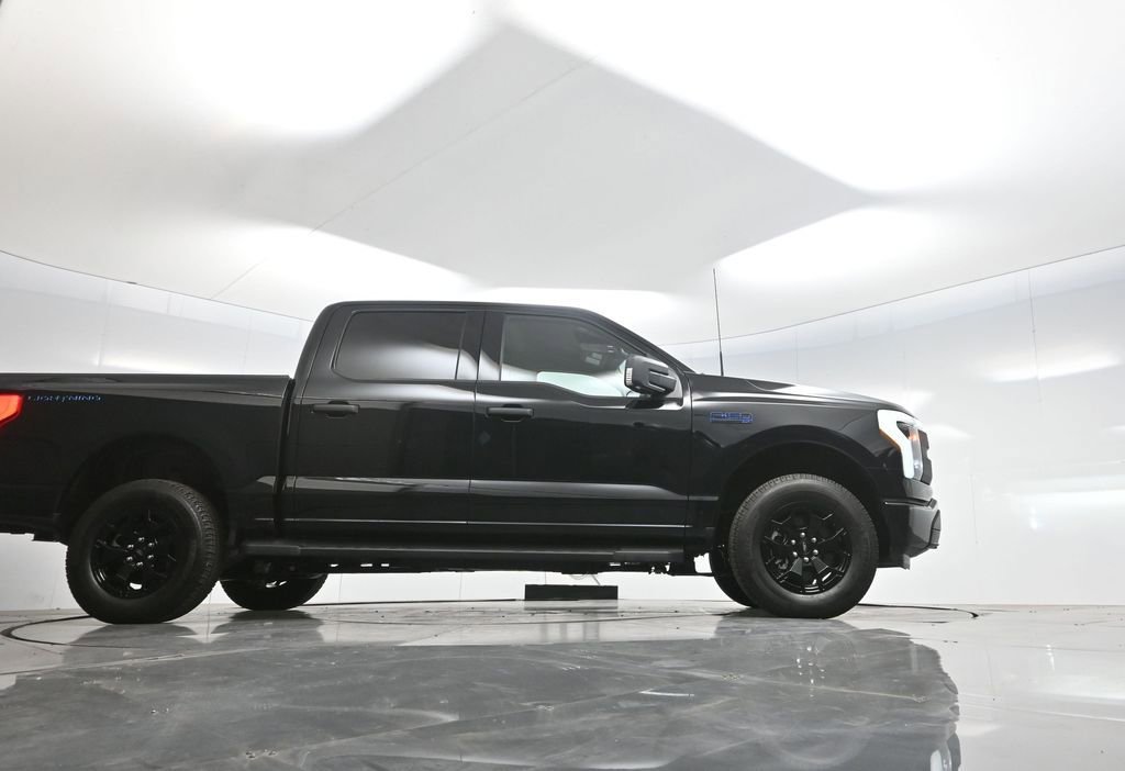 Used 2025 Ford F150 Lightning XLT image 51