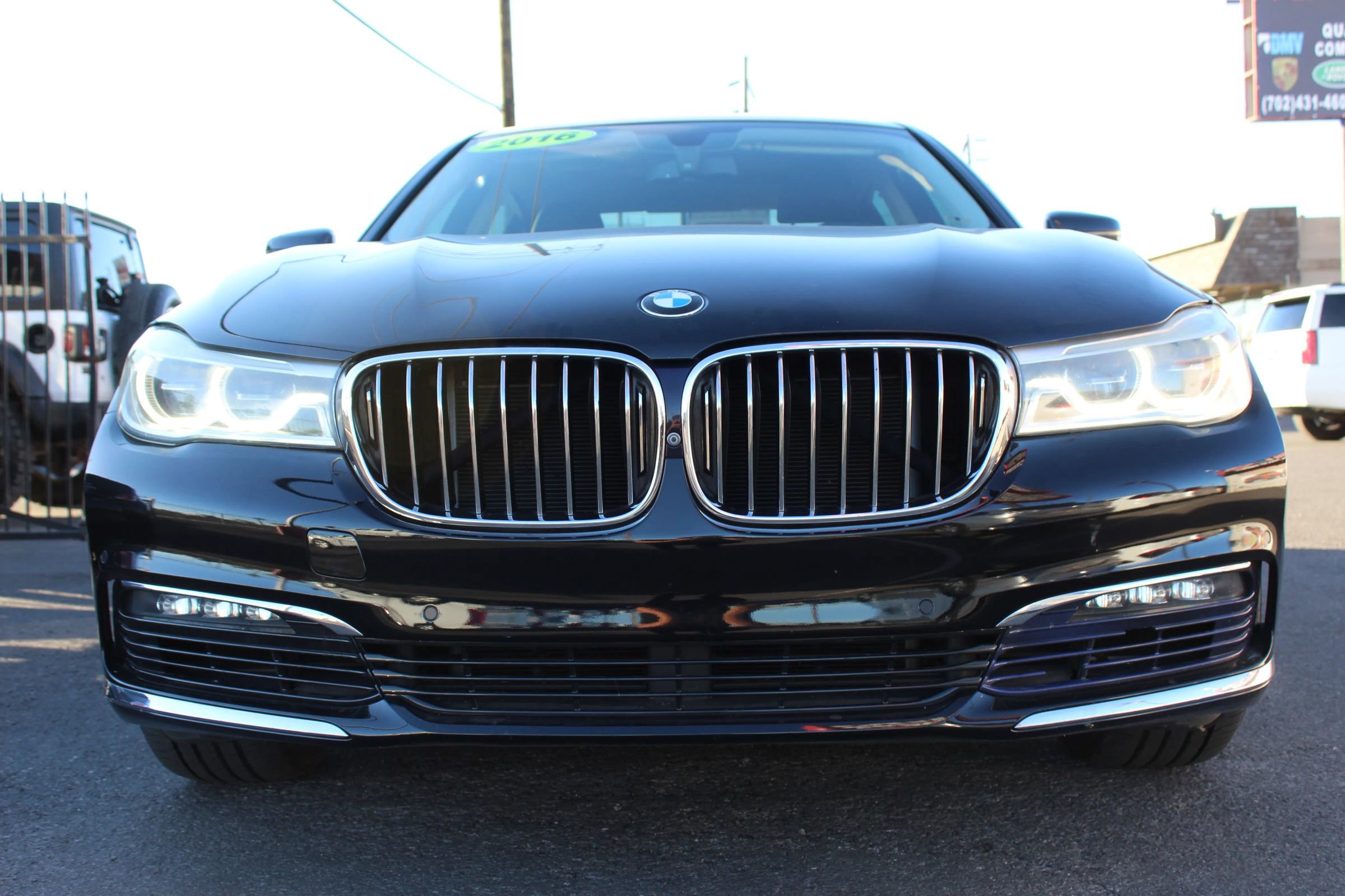 Used 2016 BMW 750i image 21