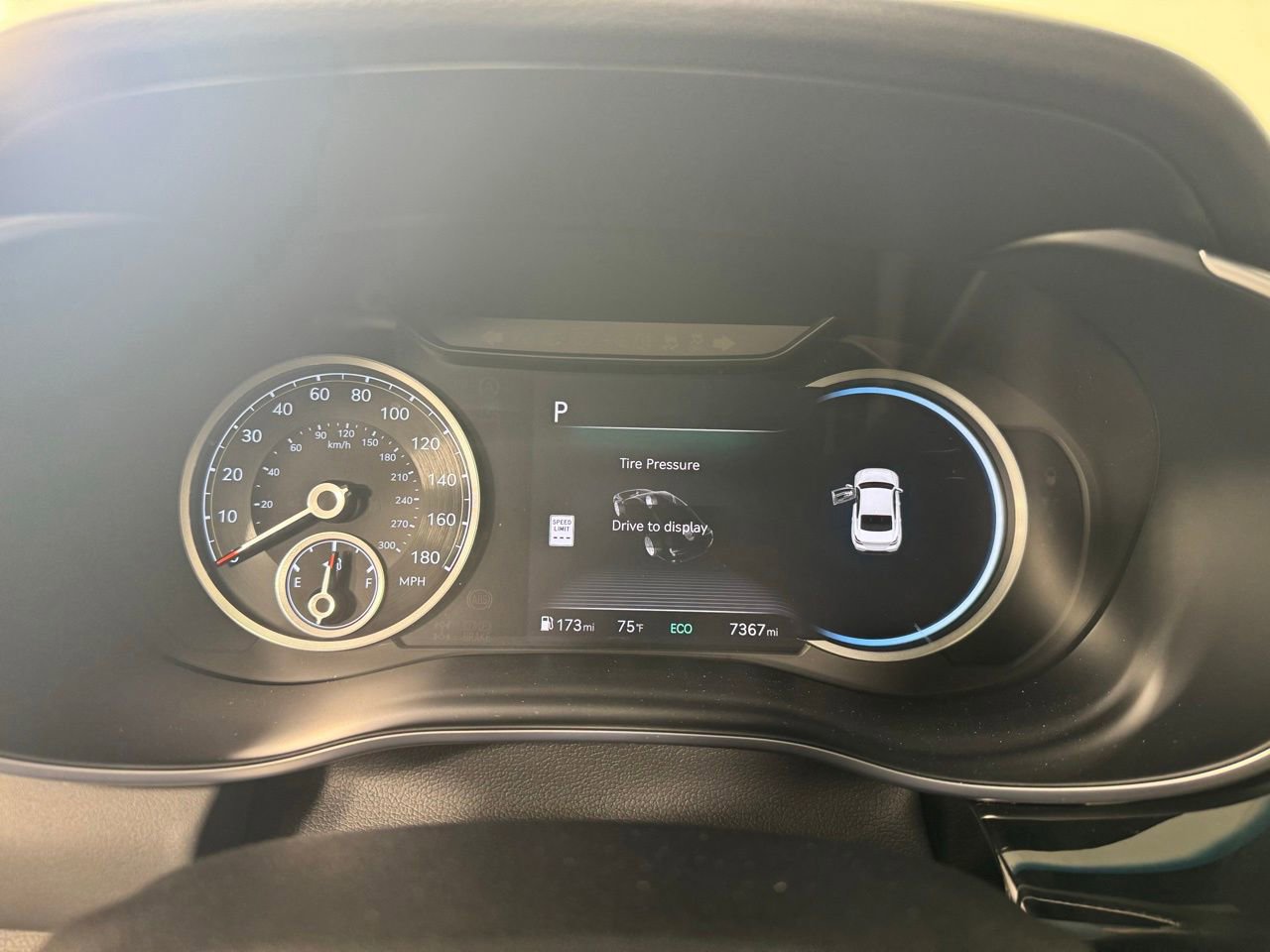 Used 2025 Genesis G70 3.3T Advanced image 23