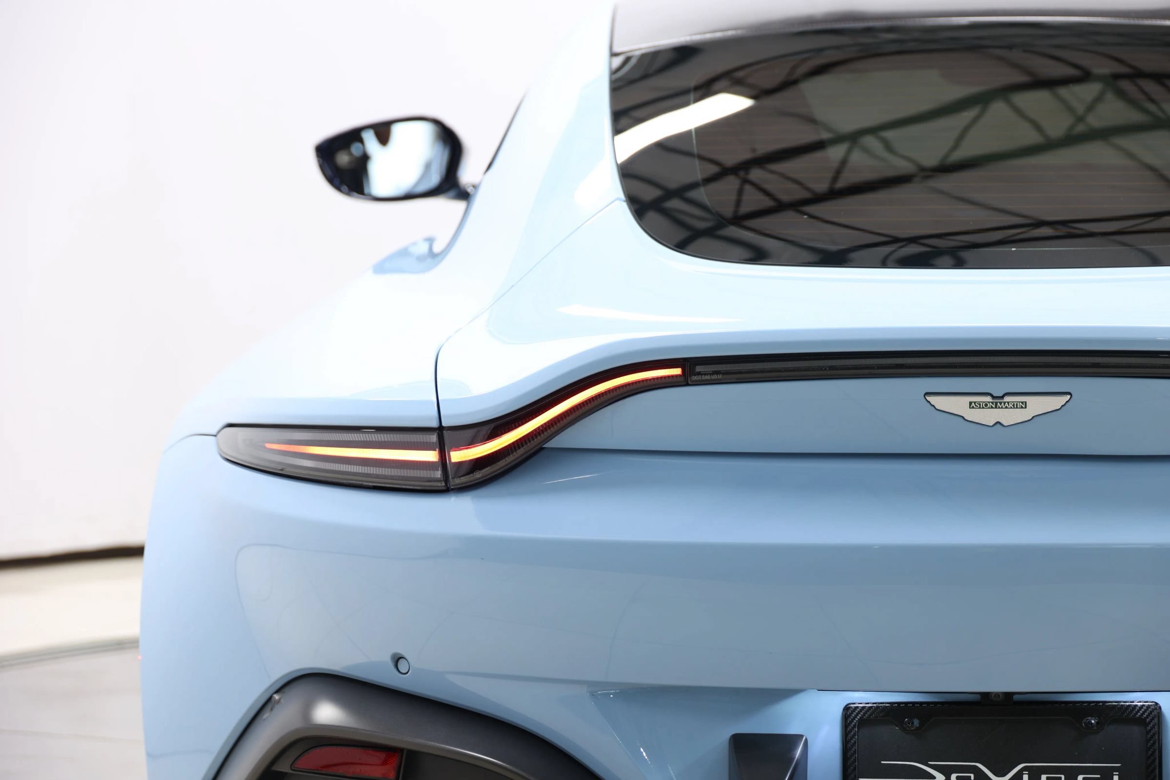 Used 2020 Aston Martin V8 Vantage Coupe RWD image 54