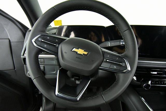 New 2026 Chevrolet Suburban LS AWD/4WD image 2