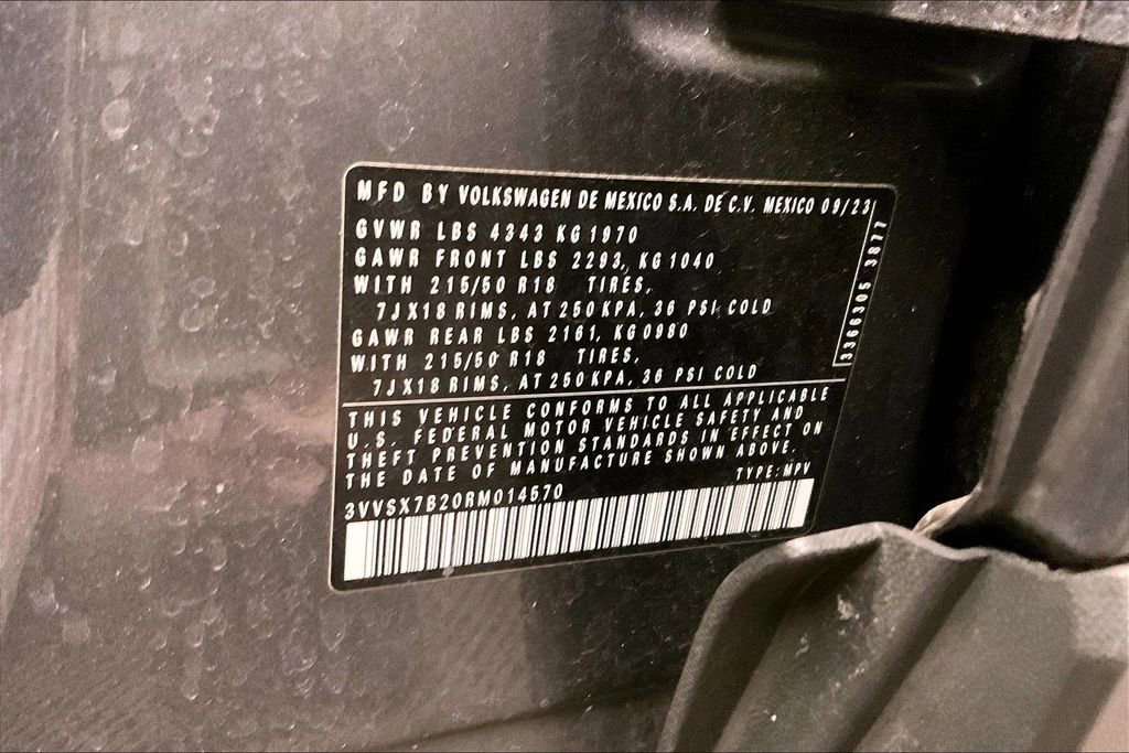 Used 2024 Volkswagen Taos SE image 28