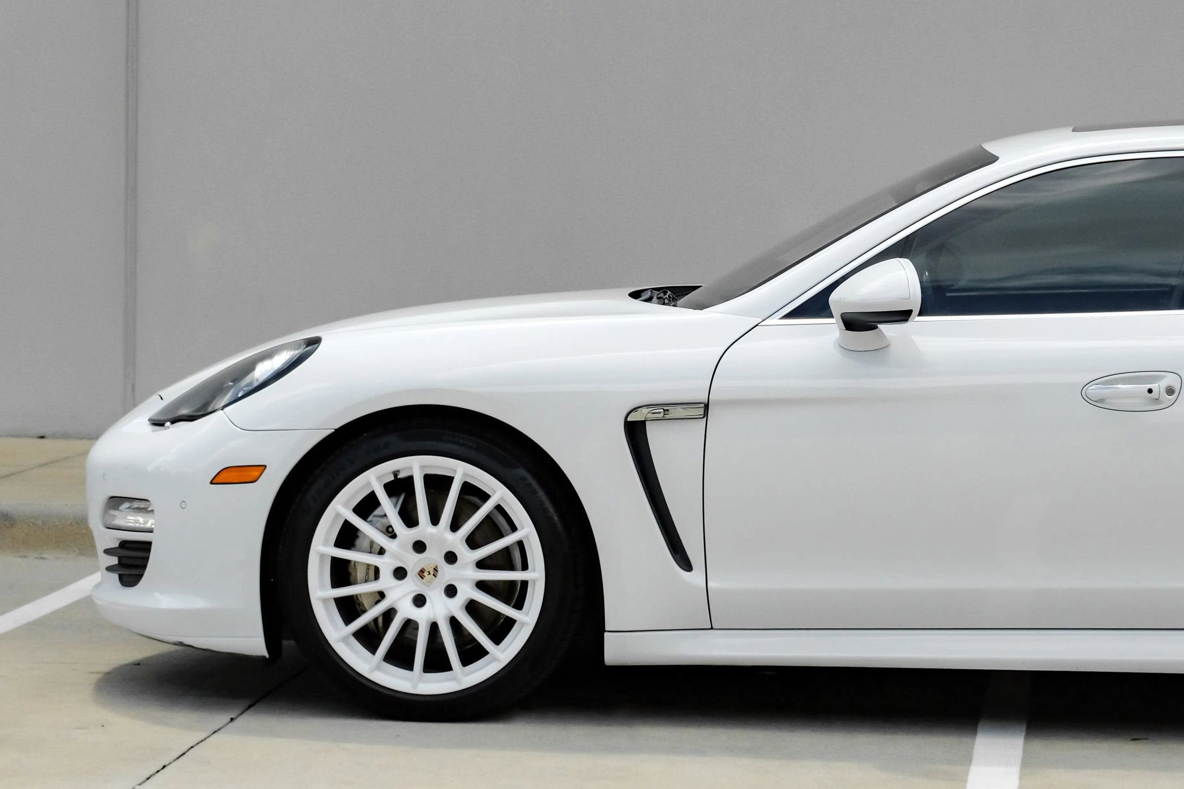 Used 2013 Porsche Panamera S RWD image 11