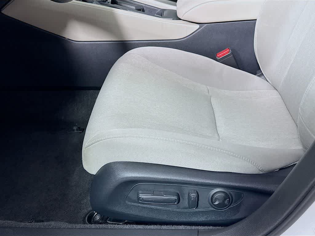 Certified 2023 Honda Accord EX image 17