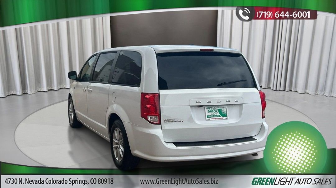 Used 2019 Dodge Grand Caravan SE FWD image 3
