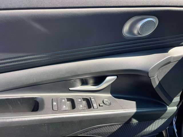 Certified 2023 Hyundai Elantra SEL w/ Convenience Package FWD image 16