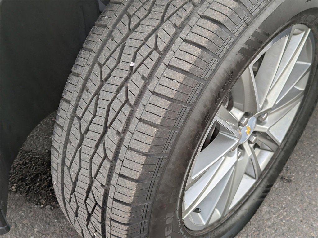 Used 2023 Chevrolet Traverse LT w/ Rear Camera Mirror Package image 51