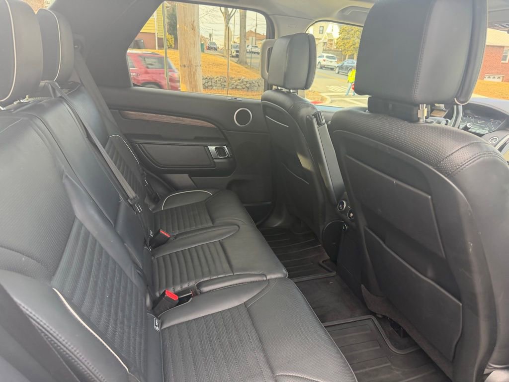 Used 2019 Land Rover Discovery HSE Luxury AWD/4WD image 9