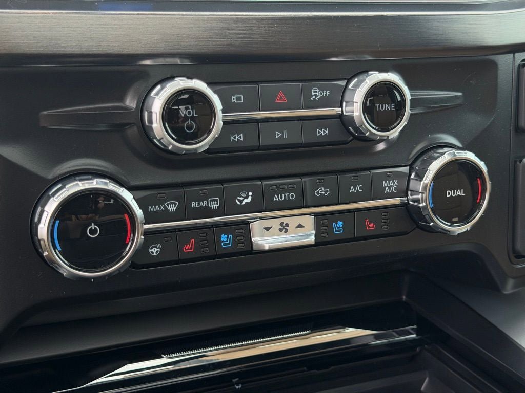 New 2026 Ford F250 Lariat w/ Lariat Ultimate Package image 41