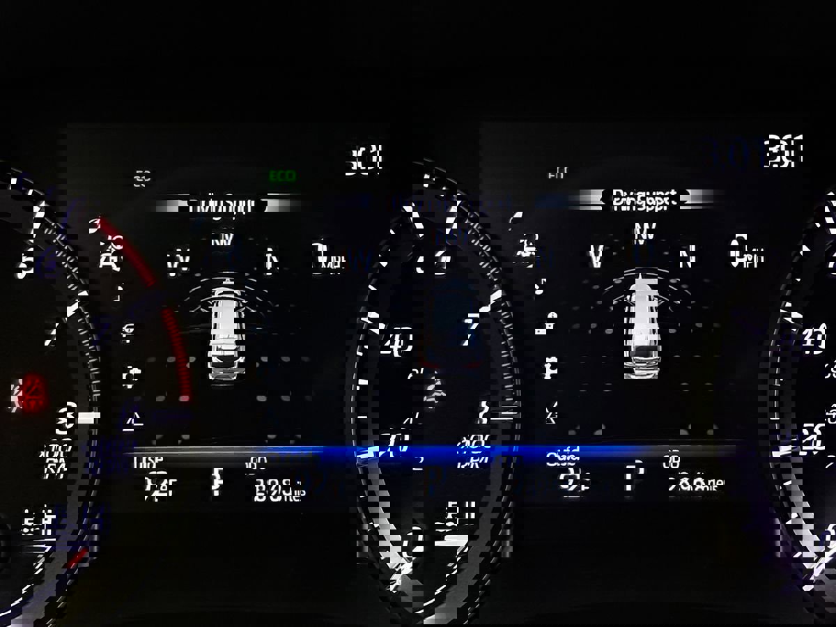 Used 2024 Toyota Highlander XSE image 12