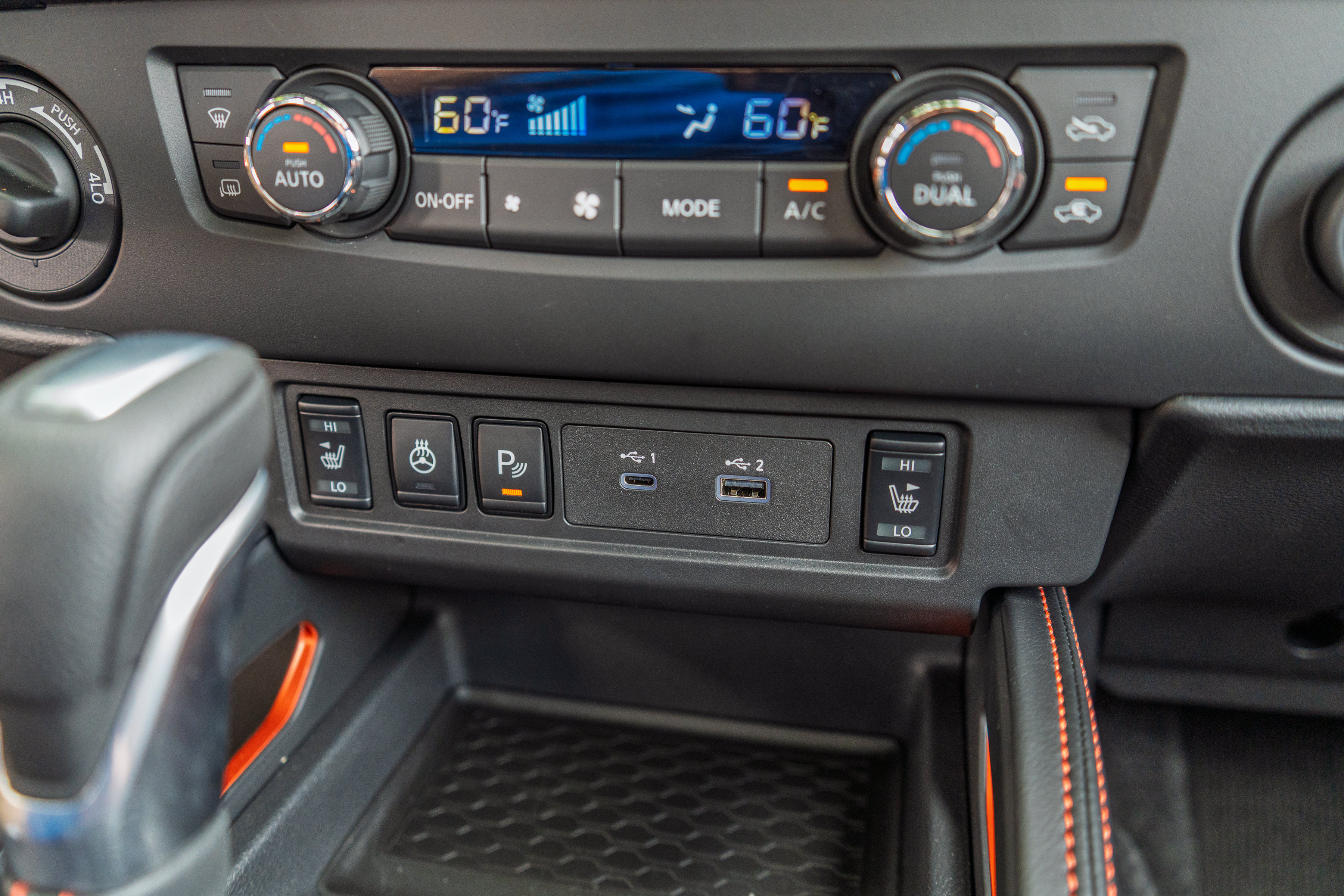 Used 2025 Nissan Frontier PRO-4X w/ Pro Premium Package AWD/4WD image 26