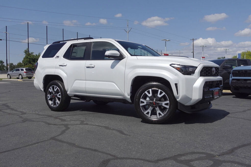 New 2026 Toyota 4Runner TRD Sport Premium AWD/4WD image 4