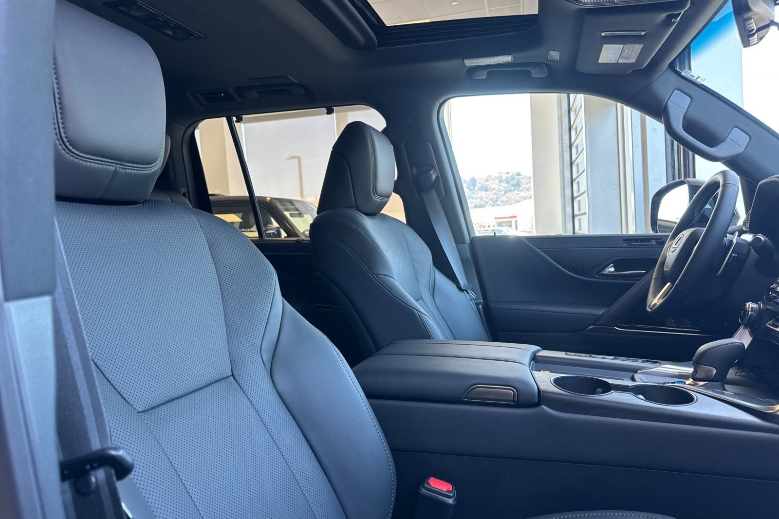 Used 2026 Lexus LX 700h Overtrail image 30