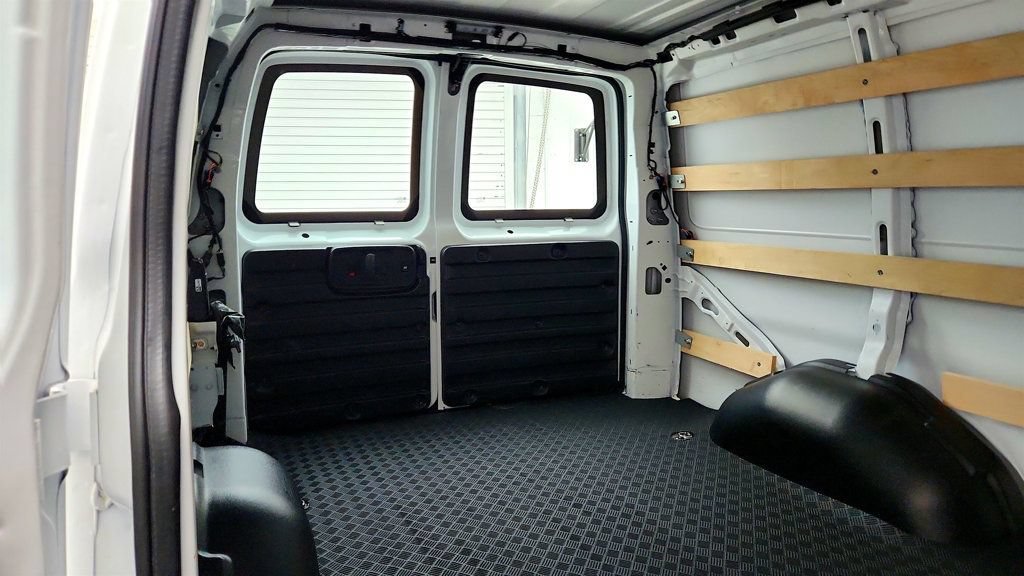 Used 2025 Chevrolet Express 2500 w/ Driver Convenience Package RWD image 23