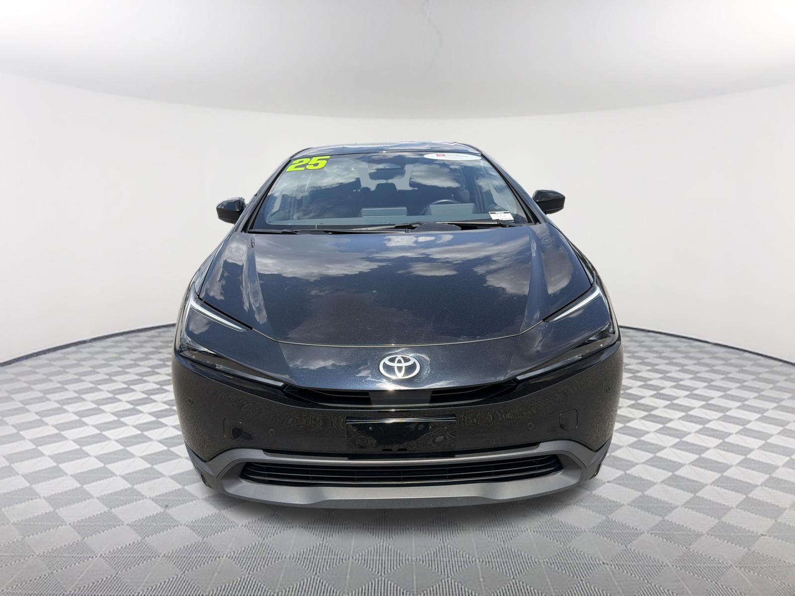 Certified 2025 Toyota Prius LE AWD/4WD image 2