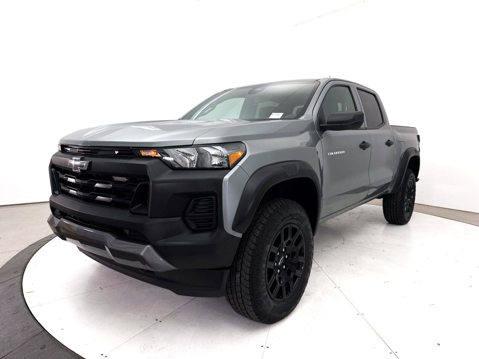 Used 2024 Chevrolet Colorado Trail Boss w/ Advanced Trailering Package AWD/4WD image 16