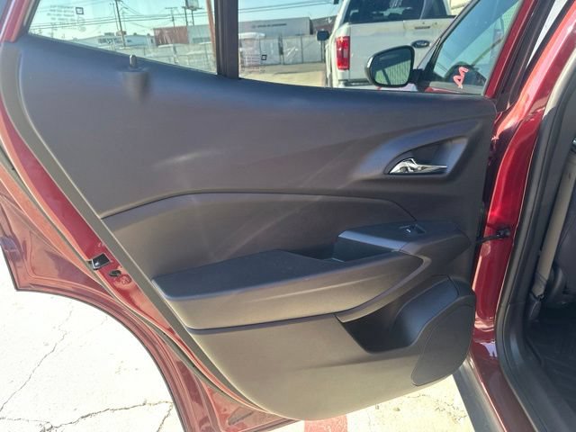 Used 2024 Chevrolet Trax RS w/ Driver Confidence Package FWD image 9