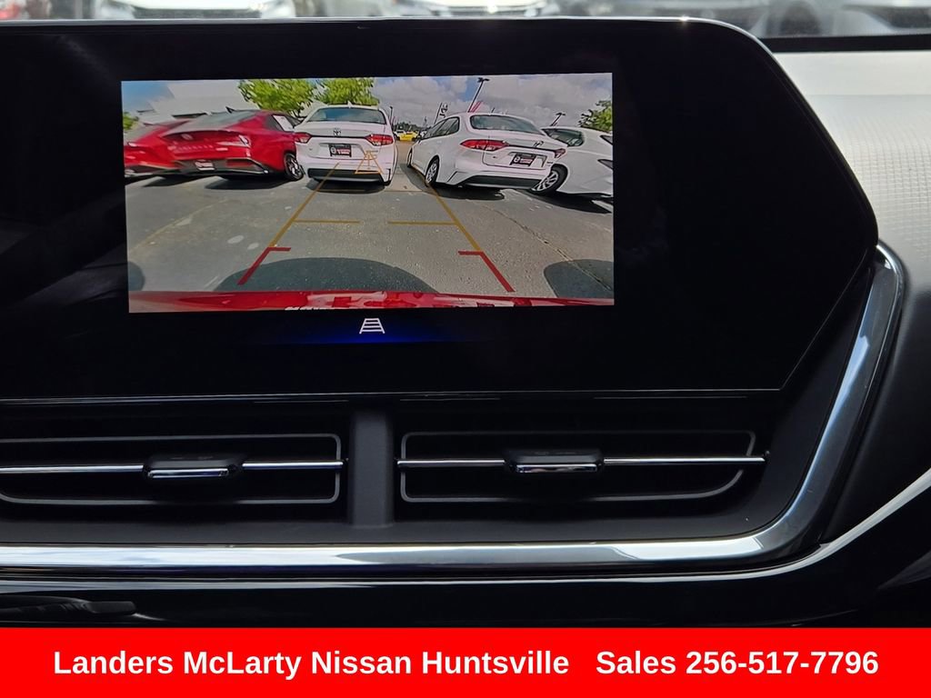 Used 2025 Chevrolet Trax RS w/ Driver Confidence Package FWD image 19