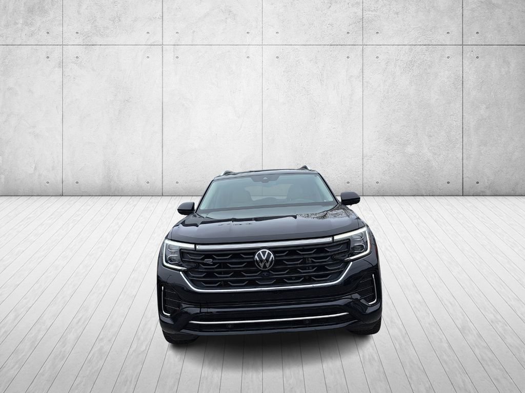 Used 2024 Volkswagen Atlas SEL Premium R-Line image 3