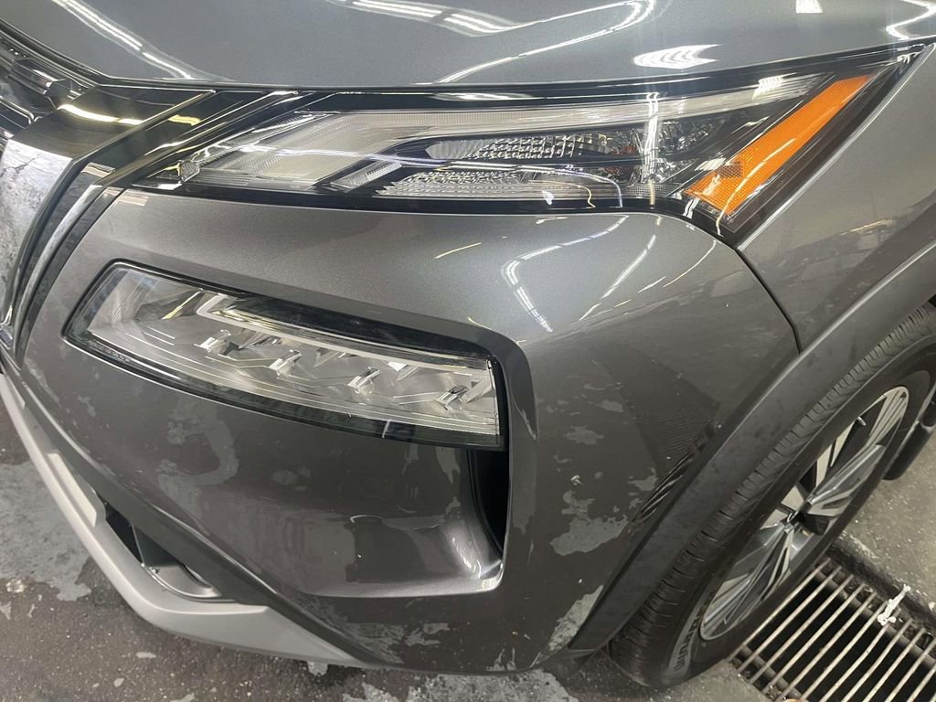 Used 2023 Nissan Rogue SV image 9