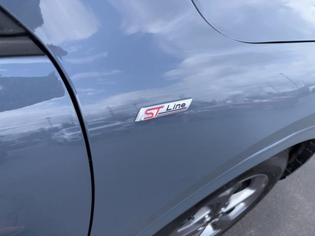 Certified 2023 Ford Escape ST-Line w/ Tech Pack #1 AWD/4WD image 5