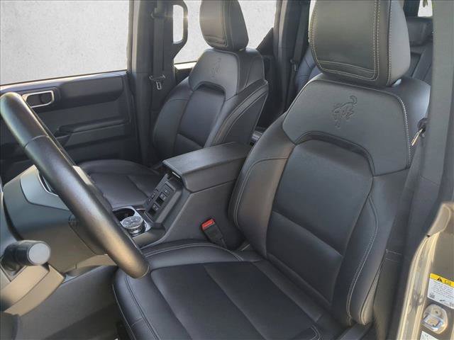 Used 2025 Ford Bronco Badlands AWD/4WD image 16