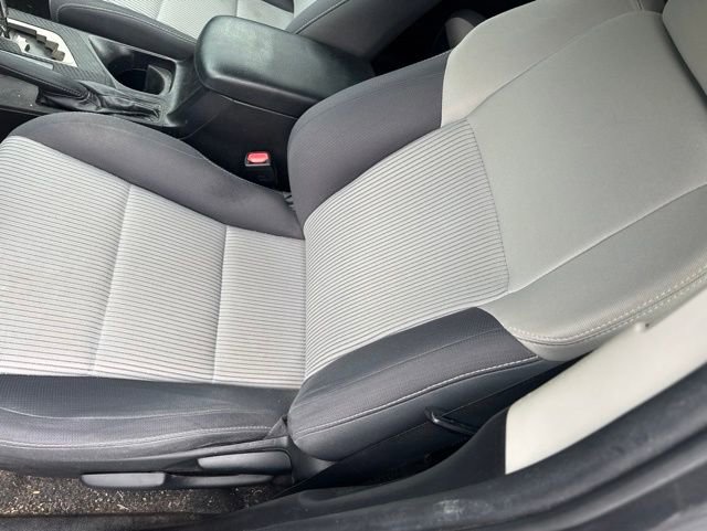 Used 2015 Toyota RAV4 XLE FWD image 11