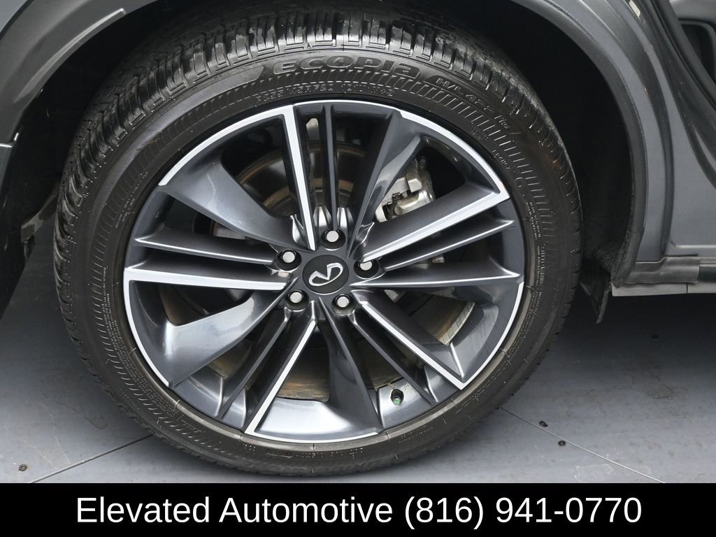 Used 2025 INFINITI QX55 Luxe w/ Cargo Package image 5