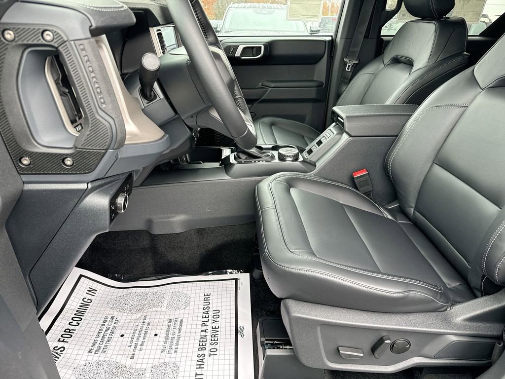 New 2025 Ford Bronco Outer Banks image 19