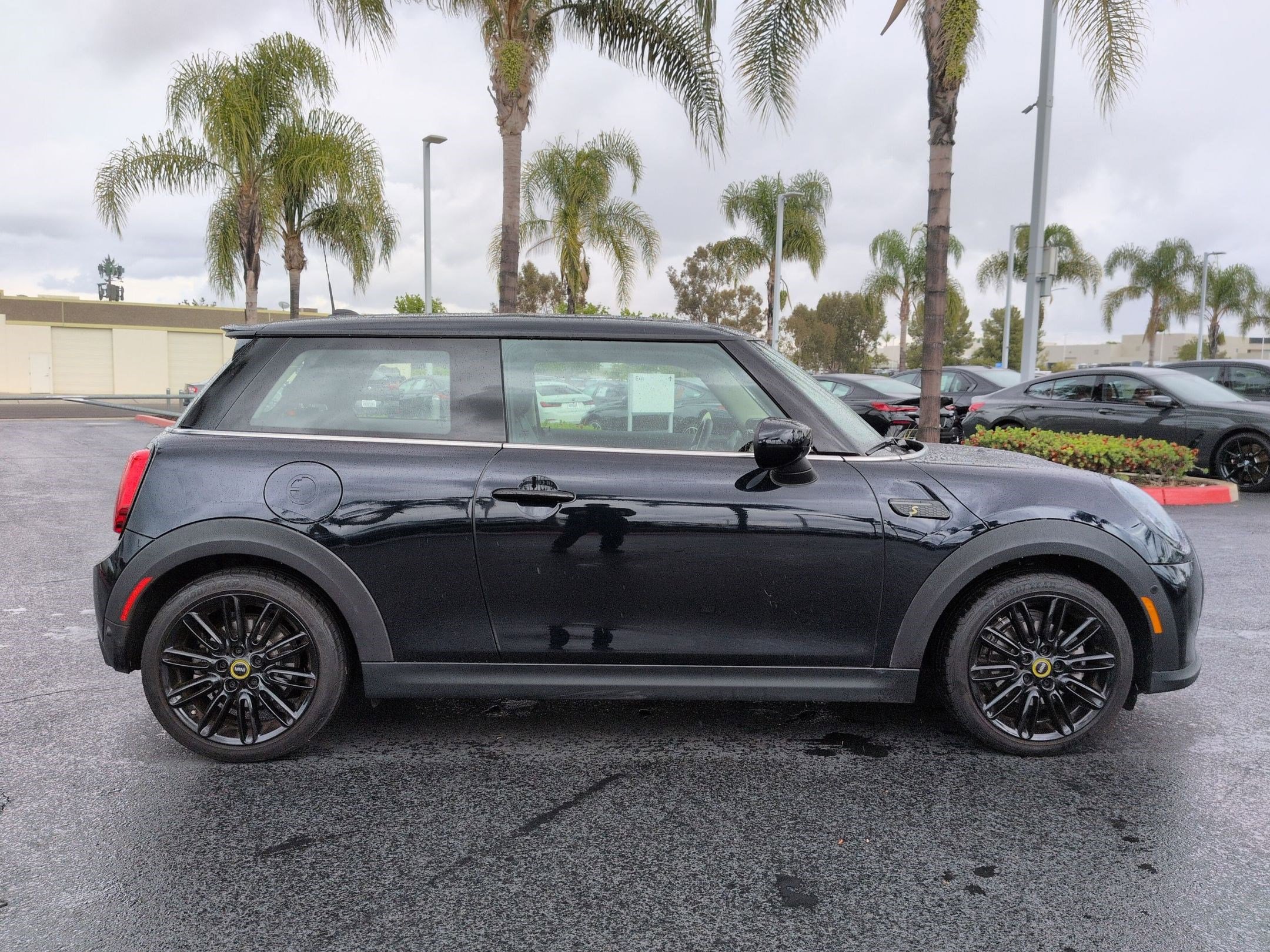 Used 2024 MINI Cooper SE image 11