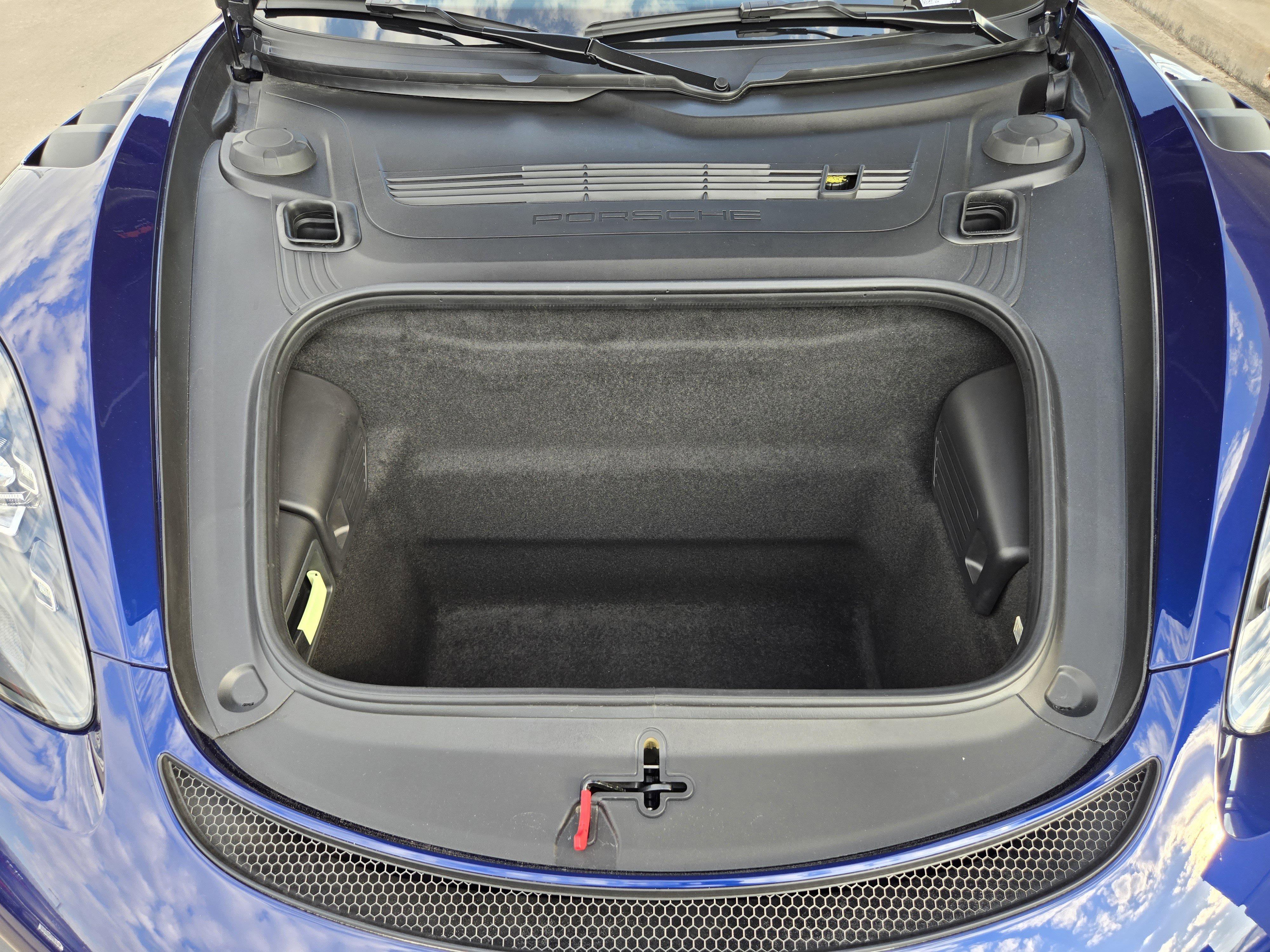 Certified 2025 Porsche 718 Cayman GT4 RS image 31