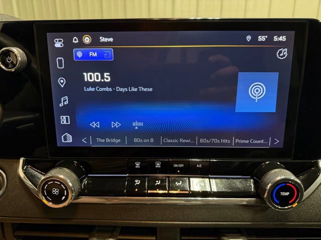 Used 2024 Chevrolet Colorado Trail Boss w/ Technology Package image 39