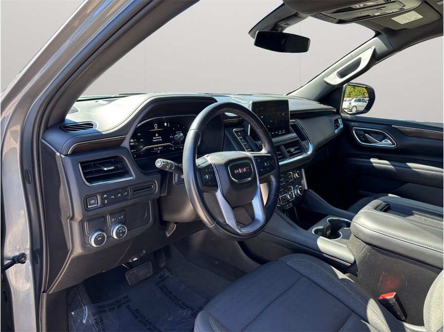 Used 2022 GMC Yukon XL SLE w/ Gmc Pro Safety Plus Package image 6