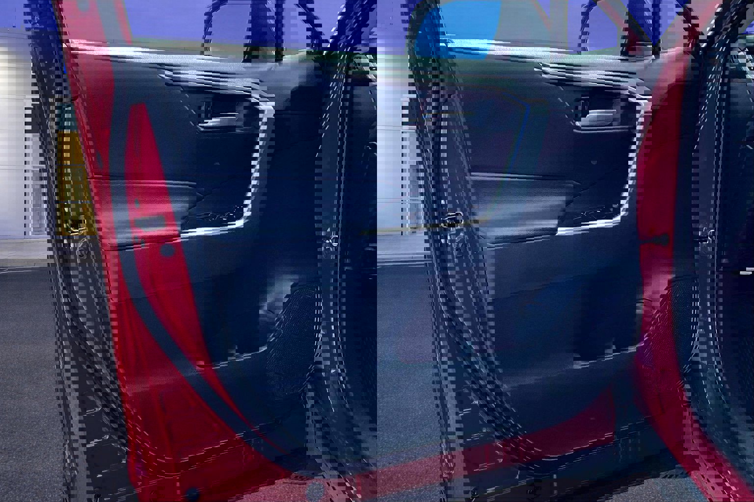 Used 2025 Toyota RAV4 XLE w/ Convenience Package AWD/4WD image 20