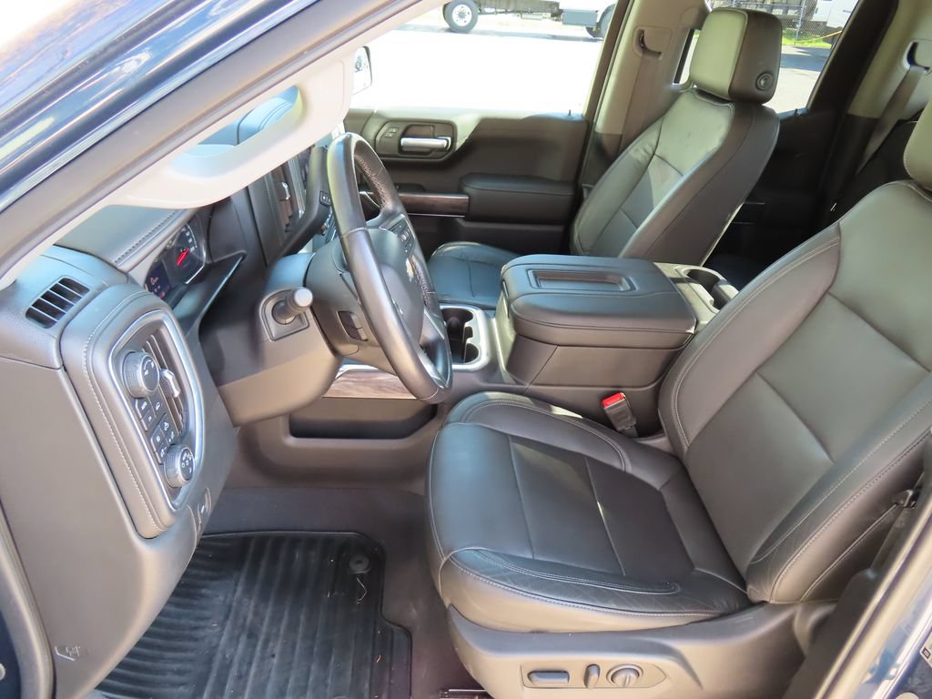 Used 2019 Chevrolet Silverado 1500 LTZ w/ LTZ Convenience Package AWD/4WD image 27