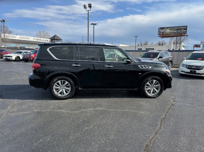 Used 2016 INFINITI QX80 Luxe w/ 22" Wheel Package AWD/4WD image 9