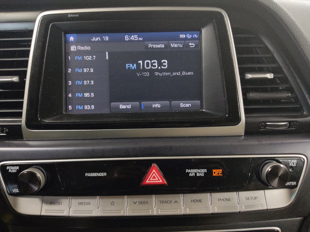Used 2018 Hyundai Sonata SE FWD image 25