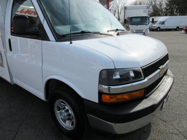 Used 2017 Chevrolet Express 3500 image 20