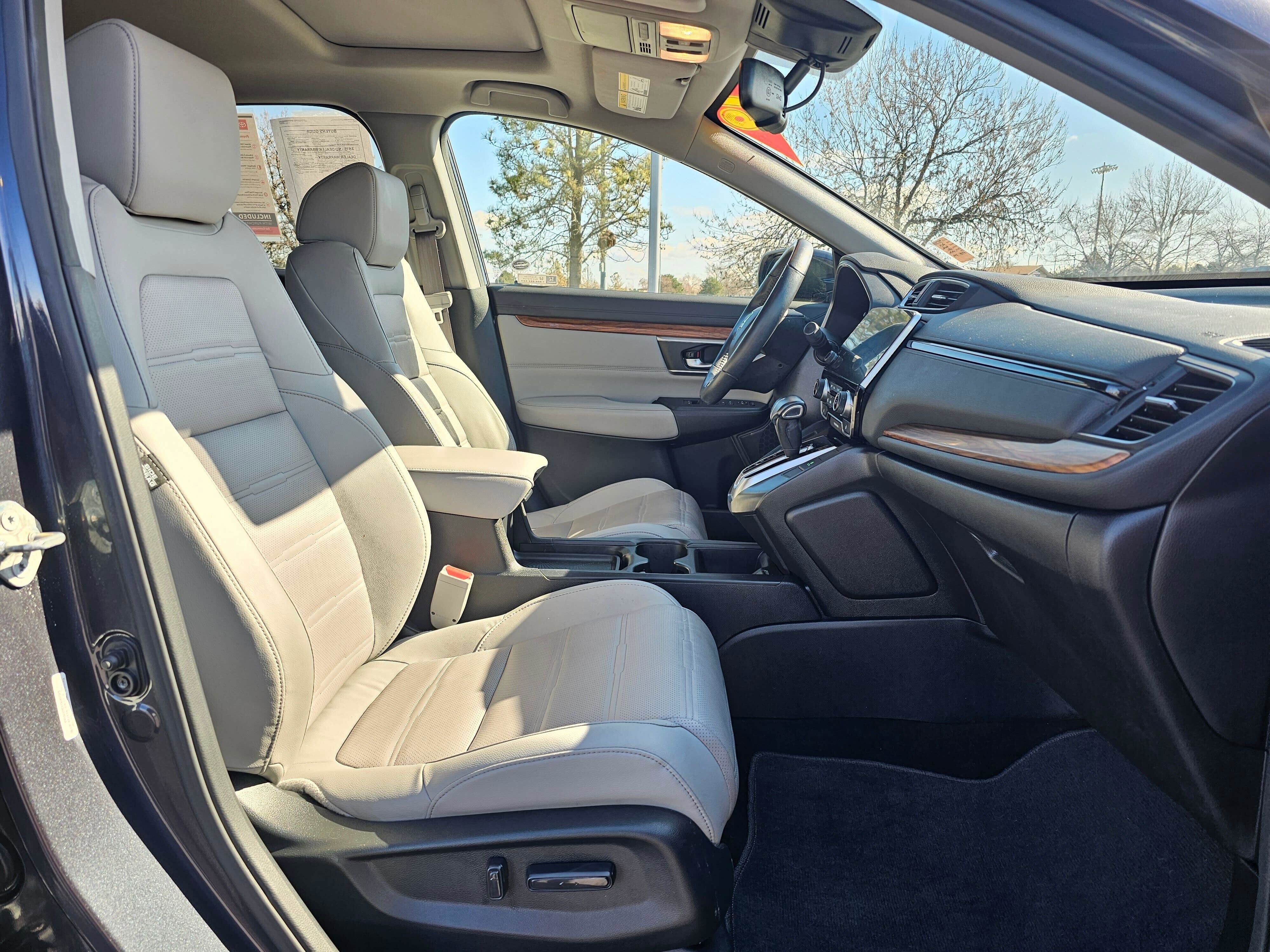 Used 2019 Honda CR-V Touring image 9