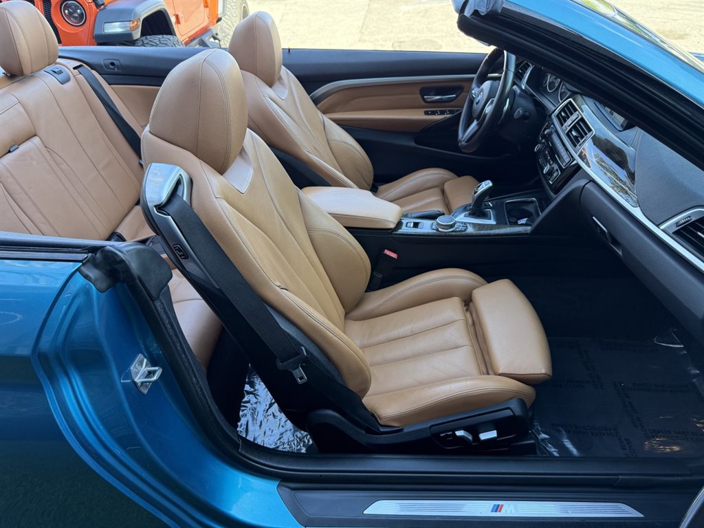Used 2018 BMW 430i Convertible image 21