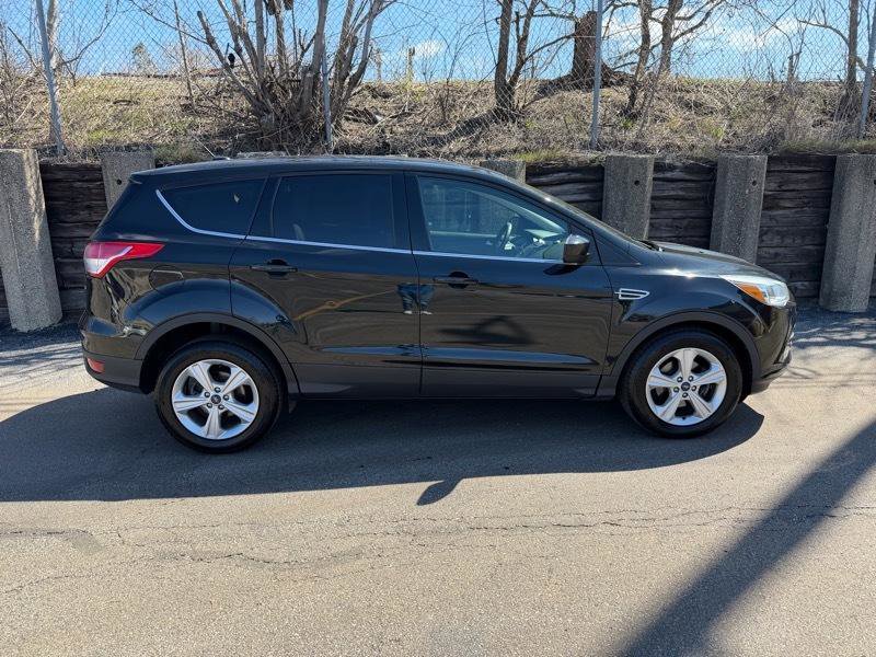 Used 2015 Ford Escape SE image 8