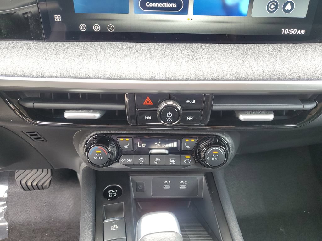 New 2026 Nissan Kicks SV w/ Cold Weather Package FWD image 28