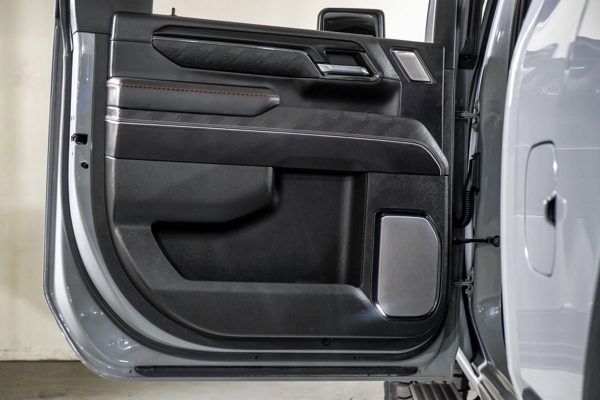 Used 2024 GMC Sierra 2500 AT4X image 36