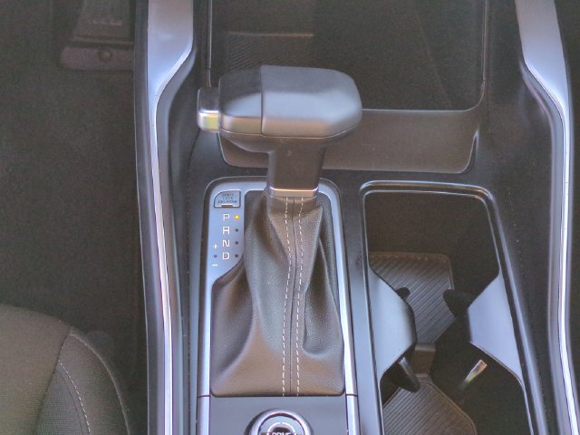 Certified 2026 Kia Sorento LX FWD image 23