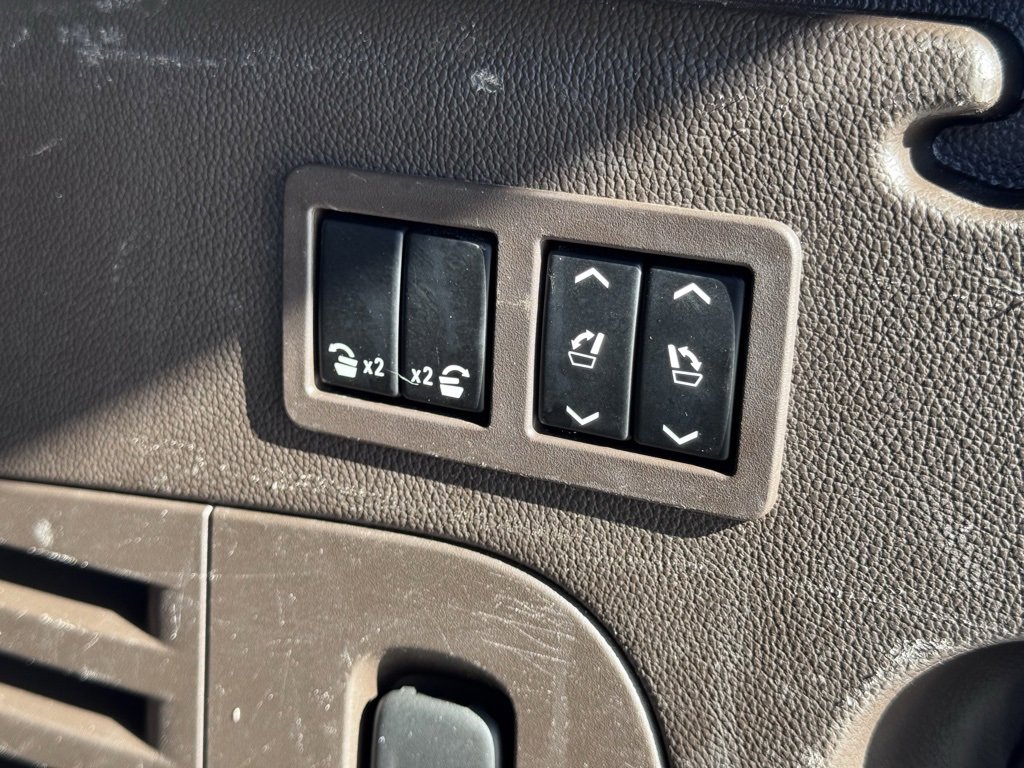 Used 2016 GMC Yukon XL Denali w/ Open Road Package image 47