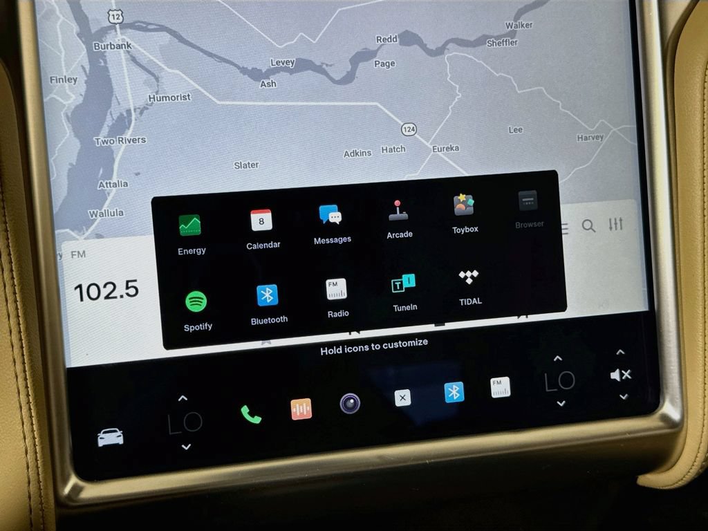 Used 2015 Tesla Model S AWD image 39