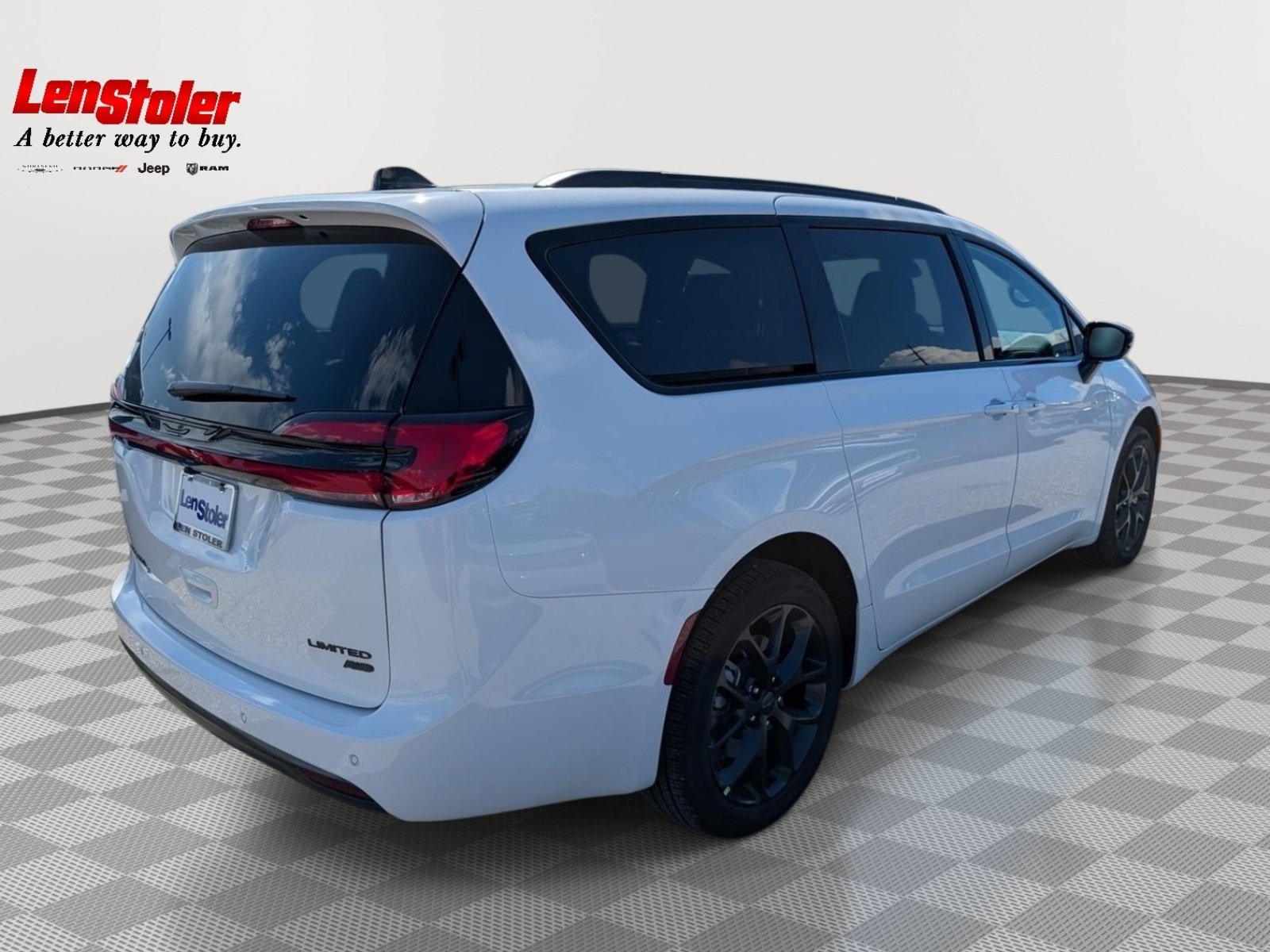 New 2027 Chrysler Pacifica Limited w/ Family Tech Group AWD/4WD image 3