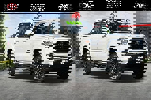 Certified 2019 Toyota Tacoma SR5 image 1