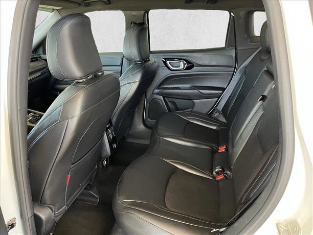 Used 2024 Jeep Compass Trailhawk image 10