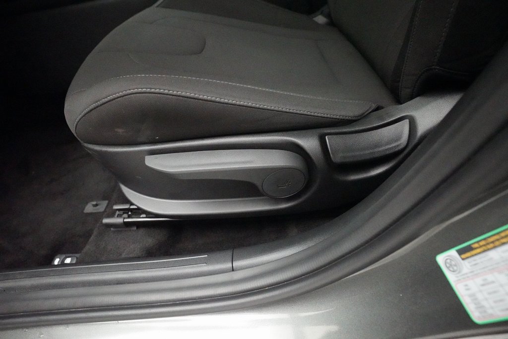 Used 2025 Hyundai Elantra Sport image 28